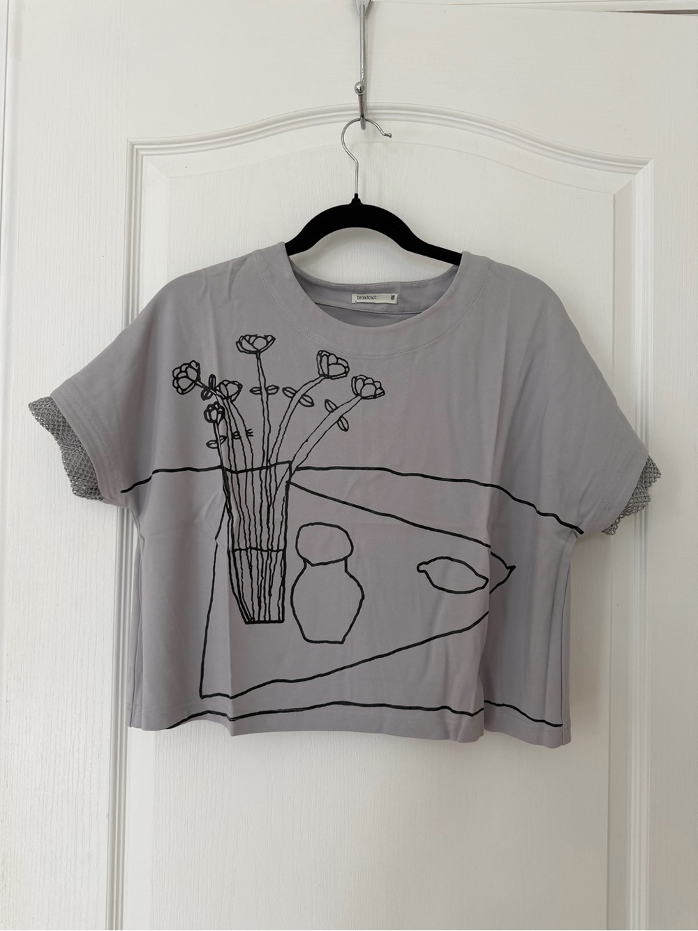 Light Gray Floral Sketch Crop Tee